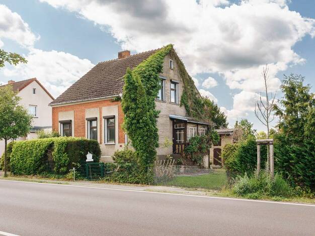 Einfamilienhaus zum Kauf 125.000 € 6 Zimmer 112 m² 1.091 m² Grundstück Rathenow Rathenow 14712