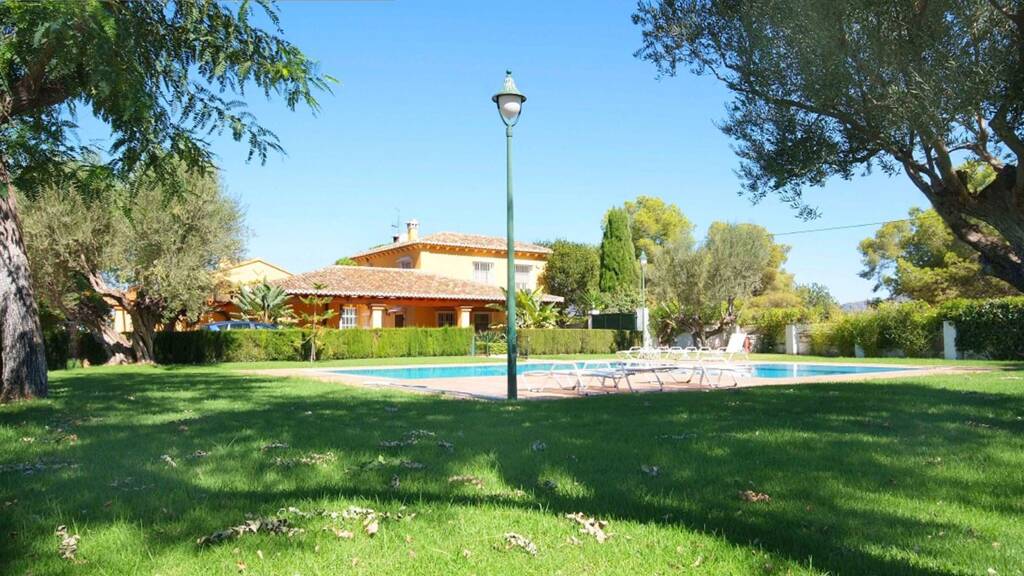 Landhaus zum Kauf 1.500.000 € 9 Zimmer 847 m² 17.597 m² Grundstück Bétera 46117