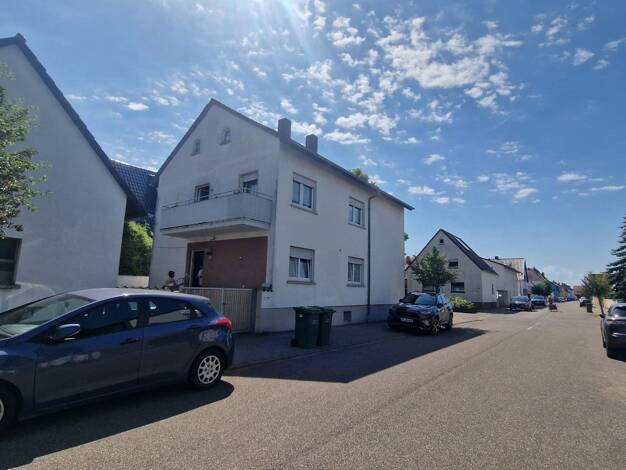 Wohnung zum Kauf 539.000 € 9 Zimmer 250 m² 2. Geschoss frei ab sofort Ebertstraße 25 Linkenheim Linkenheim-Hochstetten 76351