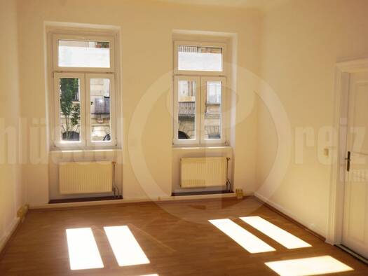 Wohnung zur Miete 575 € 2 Zimmer 64 m² 1. Geschoss frei ab 01.10.2026 Äußere Neustadt Dresden 01099