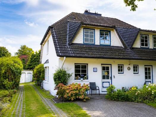 Doppelhaushälfte zum Kauf 795.000 € 4 Zimmer 147,9 m² 457 m² Grundstück Rahlstedt Wandsbek 22143