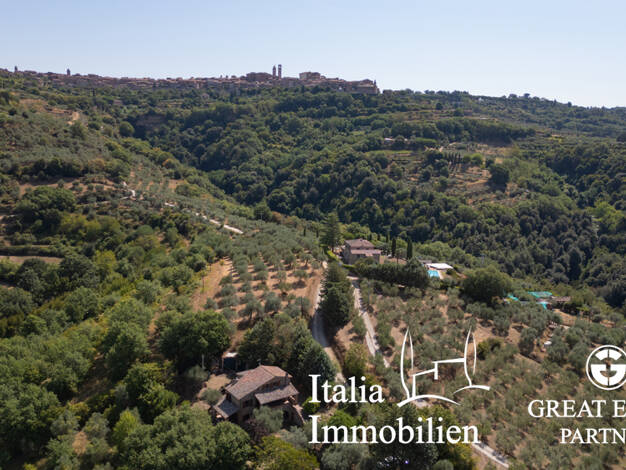Bauernhaus zum Kauf 690.000 € 10 Zimmer 295 m² 22.000 m² Grundstück Città della Pieve 06062