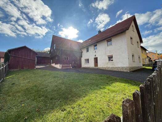 Haus zum Kauf 198.900 € 5 Zimmer 142 m² 1.142 m² Grundstück frei ab sofort Ziegeleistr. 33 Regenthal Pottenstein 91278