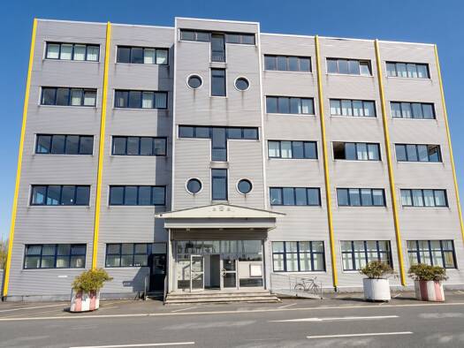 Bürofläche zur Miete provisionsfrei 1.887 € 185 m² Bürofläche Überseehafen Bremerhaven 27568
