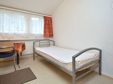 WG-Zimmer zur Miete Wohnen auf Zeit 350 € 16 m² 2. Geschoss frei ab 06.09.2025 Schlangenbad Schlangenbad 65388