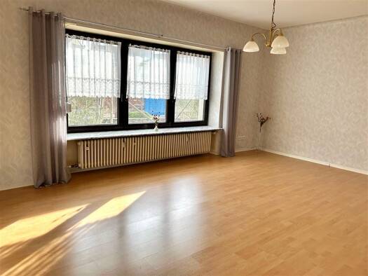 Wohnung zur Miete 700 € 3 Zimmer 100 m² 1. Geschoss frei ab sofort Eppelborn 66571