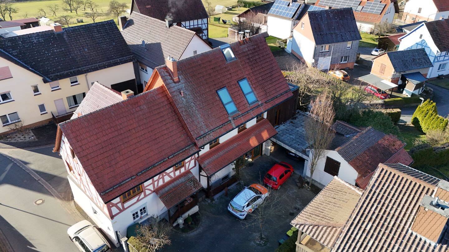 Immobilie in Ronshausen - Charmantes Fachwerk trifft Rendite! - Bild 1