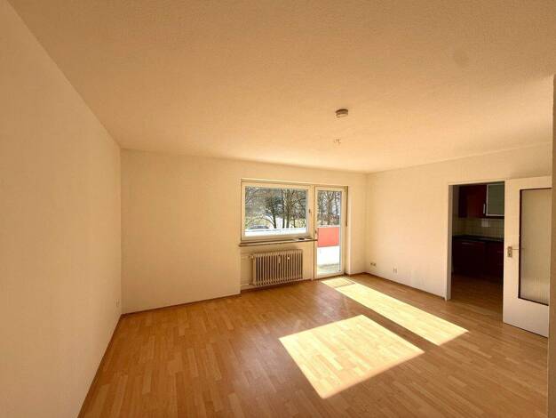 Wohnung zum Kauf 140.000 € 1,5 Zimmer 41,1 m² 1. Geschoss frei ab sofort Großprüfening-Dechbetten-Königswiesen Regensburg 93051