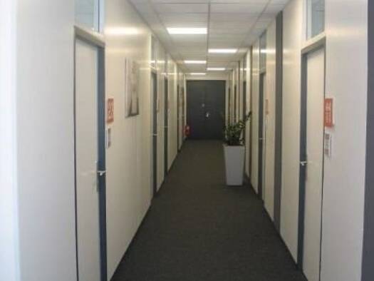 Bürofläche zur Miete 10,90 € 300 m² Bürofläche teilbar ab 300 m² Fellbach 70736