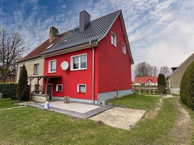 Doppelhaushälfte zum Kauf 110.000 € 4 Zimmer 100 m² 1.062 m² Grundstück Gremersdorf Gremersdorf-Buchholz 18461