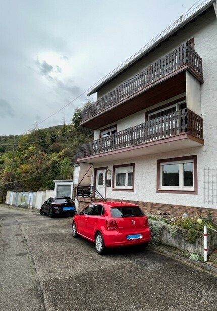 Haus zum Kauf 255.000 € 6 Zimmer 140 m²<br/>Wohnfläche 305 m²<br/>Grundstück ab sofort<br/>Verfügbarkeit Hirzenach Boppard 56154