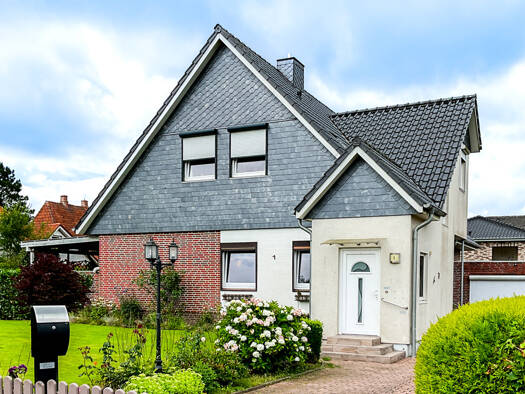 Mehrfamilienhaus zum Kauf 399.000 € 7 Zimmer 187 m² 958 m² Grundstück Fahrenkrug 23795