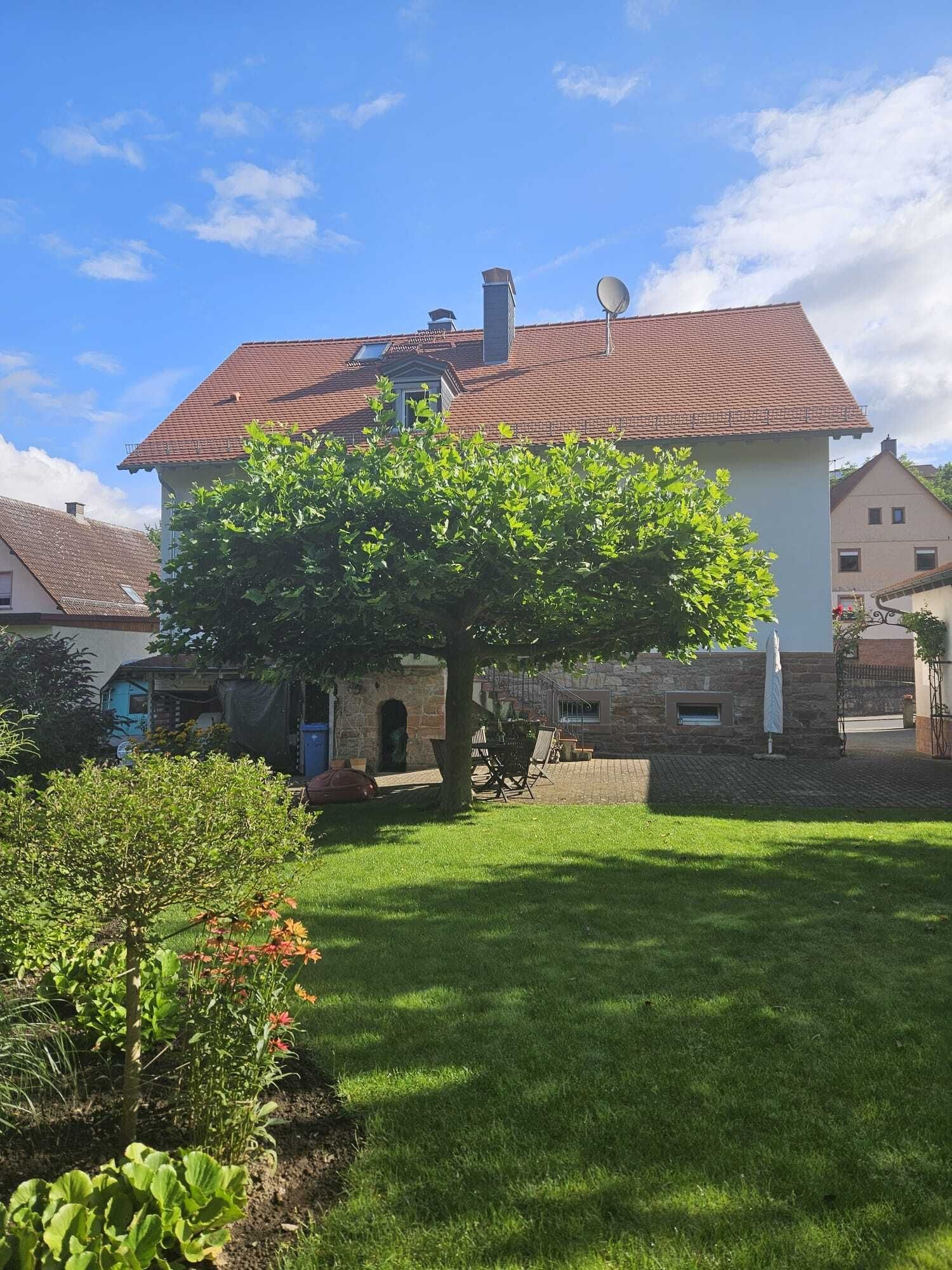 Villa zum Kauf 725.000 € 7 Zimmer 248 m²<br/>Wohnfläche 1.100 m²<br/>Grundstück Lützel-Wiebelsbach Lützelbach 64750