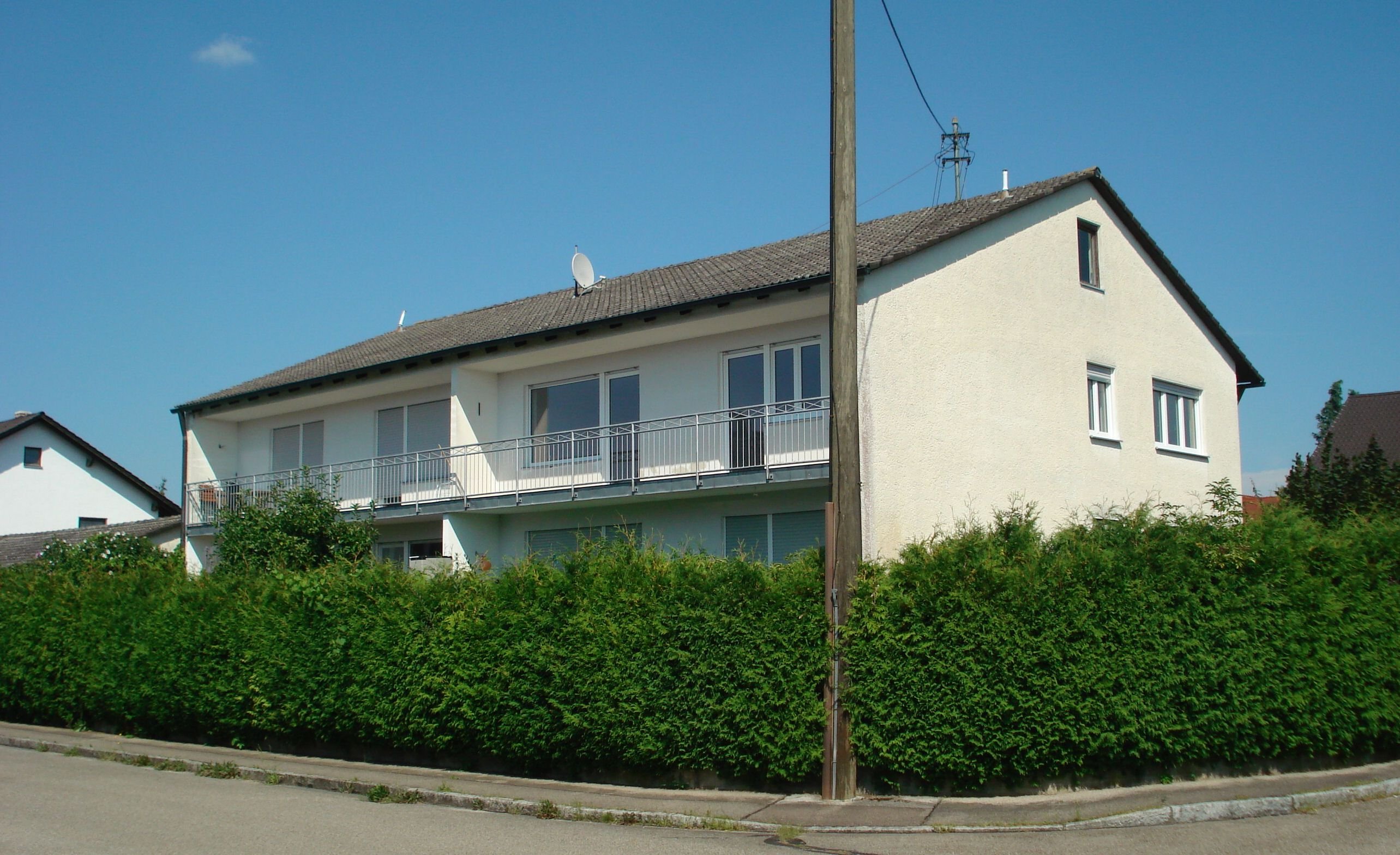 Mehrfamilienhaus zum Kauf 878.000 € 12 Zimmer 340 m²<br/>Wohnfläche 978 m²<br/>Grundstück Nelkenstr. 12 Geisenfeld Geisenfeld 85290