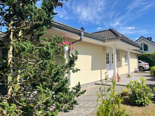 Einfamilienhaus zum Kauf 650.000 € 4 Zimmer 104 m² 704 m² Grundstück frei ab sofort Lichtenrade Tempelhof-Schöneberg 12305