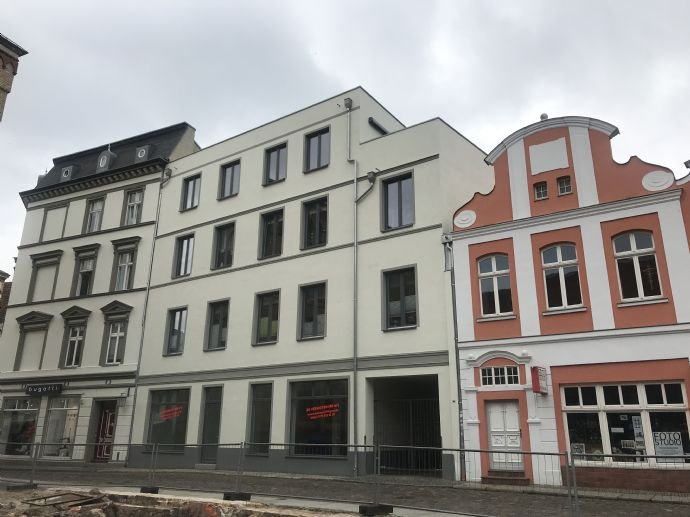 Wohnung zur Miete 1.230 € 3 Zimmer 82 m²<br/>Wohnfläche 1.<br/>Geschoss 01.02.2025<br/>Verfügbarkeit Altstadt Stralsund 18439