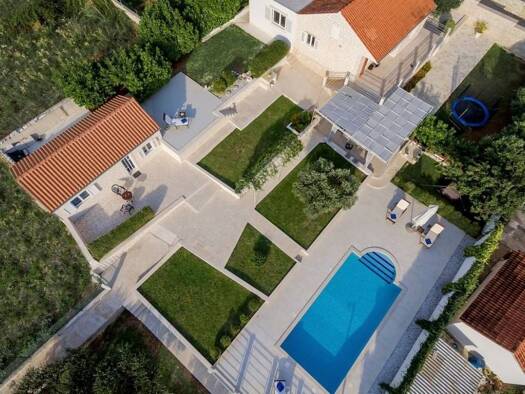 Haus zum Kauf 900.000 € 3 Zimmer 130 m² Supetar