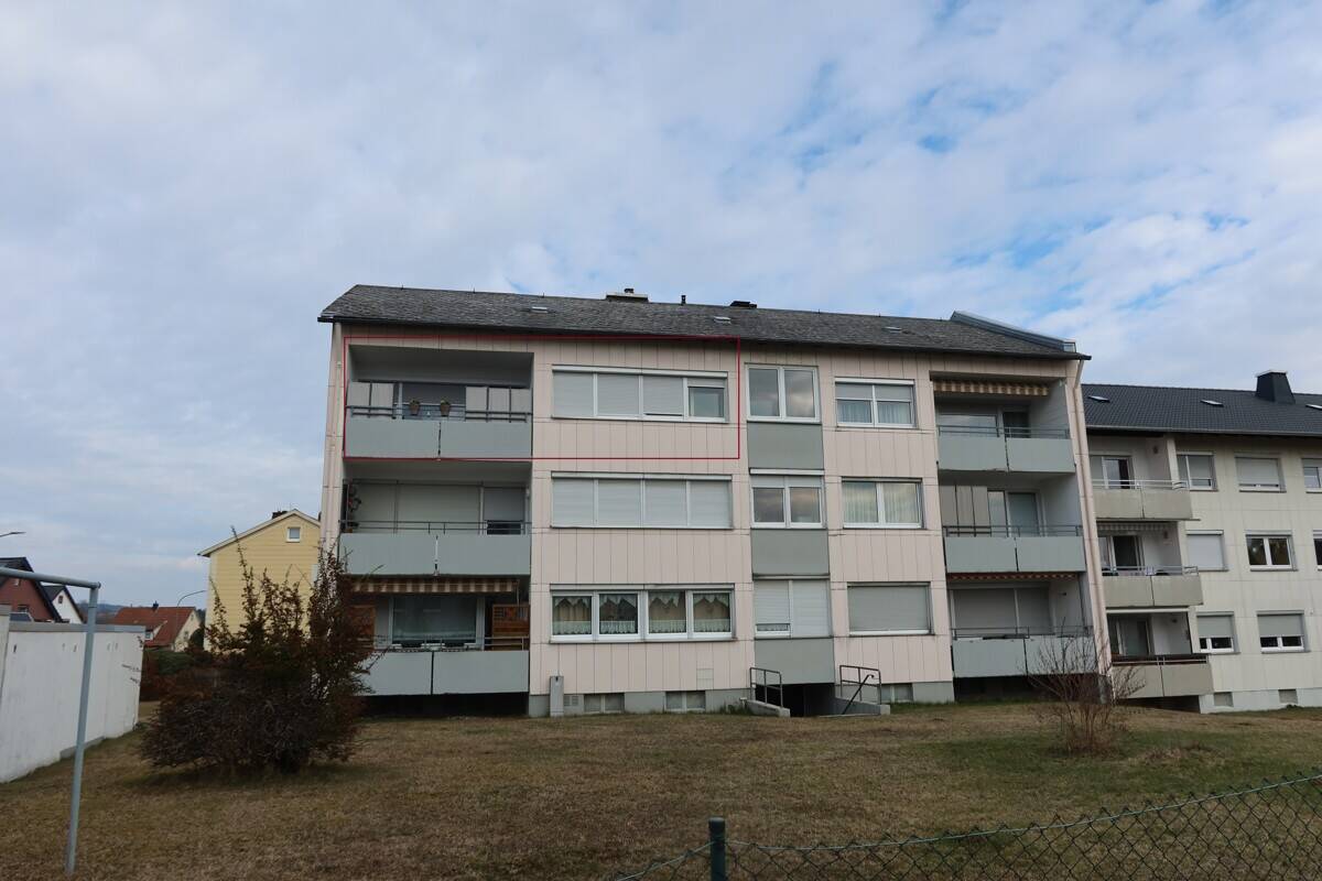 Immobilie in Gefrees - 2-Zimmer-Eigentumswohnung mit Balkon - vermietet - - Bild 0