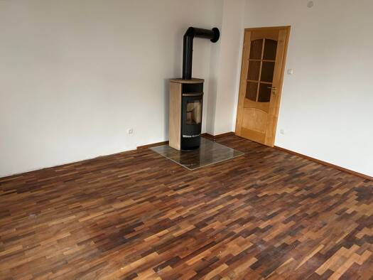 Wohnung zur Miete 1.100 € 3,5 Zimmer 90 m² Geschoss 1/2 frei ab 01.01.2026 Reuth Forchheim 91301