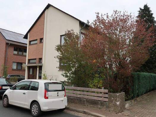 Haus zum Kauf 279.000 € 9 Zimmer 223 m² 602 m² Grundstück Sachsenhagen Sachsenhagen 31553