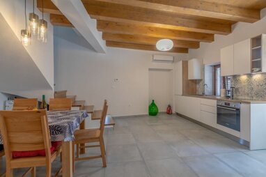 Haus zum Kauf 650.000 € 3 Zimmer 167 m² 622 m² Grundstück Pula 52100