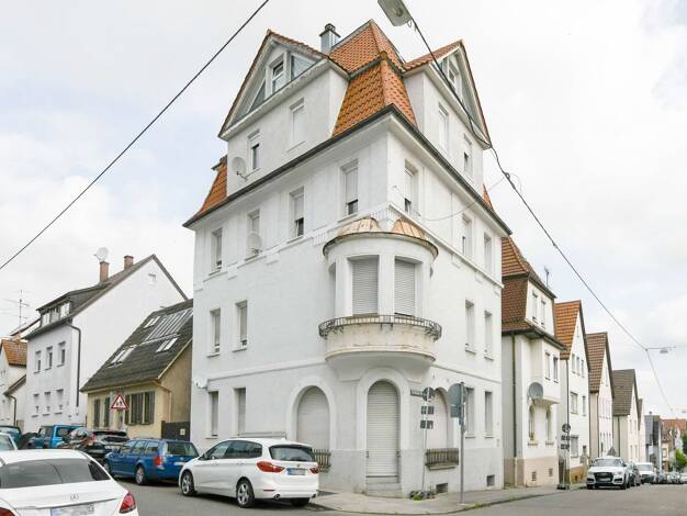 Mehrfamilienhaus zum Kauf 779.000 € 13 Zimmer 297 m² 111 m² Grundstück Stuttgart 70435