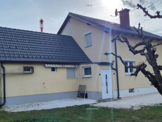 Doppelhaushälfte zum Kauf 330.000 € 1 Zimmer frei ab sofort Innere Stadt Klagenfurt 9020