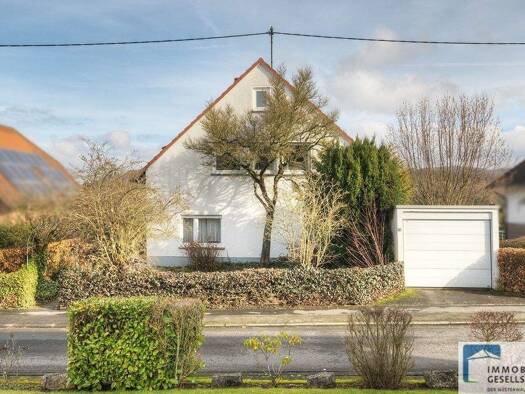 Einfamilienhaus zum Kauf 250.000 € 7 Zimmer 138 m² 588 m² Grundstück frei ab sofort Betzdorf 57518