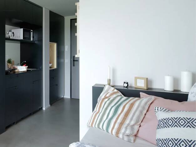 Studio zur Miete 790 € 1 Zimmer 19 m² frei ab sofort Marie-Curie-Straße 20 Niederursel Frankfurt am Main 60439