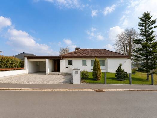 Einfamilienhaus zum Kauf 495.000 € 5 Zimmer 279 m² 2.272 m² Grundstück Selb 95100