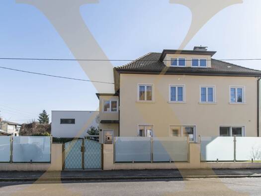 Haus zur Miete 2.000 € 9 Zimmer 239 m² 625 m² Grundstück Waldegg Linz 4020