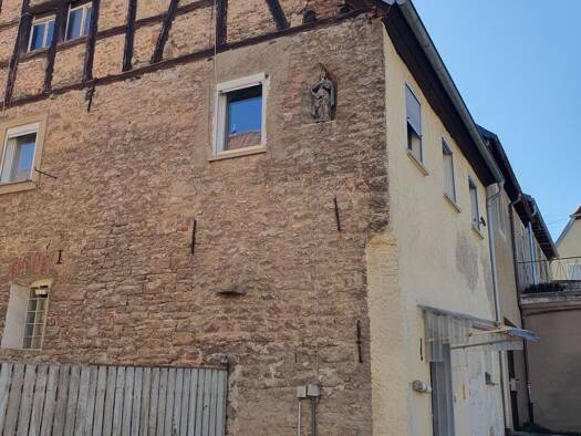 Einfamilienhaus zum Kauf 109.000 € 5 Zimmer 80 m² 93 m² Grundstück Dettelbach Dettelbach 97337