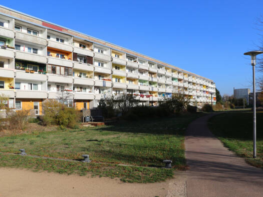 Wohnung zur Miete 460 € 4 Zimmer 83,6 m² 3. Geschoss Kleine Schaftrift 52 Alten Dessau-Roßlau 06847