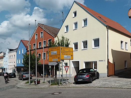 Stadthaus zum Kauf 549.000 € 9 Zimmer 216,5 m² 521 m² Grundstück Triftern 84371