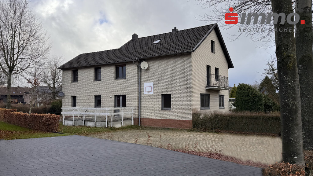 Einfamilienhaus zum Kauf 219.000 € 10 Zimmer 198 m²<br/>Wohnfläche 918 m²<br/>Grundstück Konzen Monschau 52156