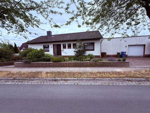 Bungalow zum Kauf als Kapitalanlage geeignet 385.000 € 5 Zimmer 120 m² 700 m² Grundstück Oyten Oyten 28876