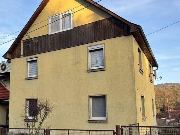 Doppelhaushälfte zum Kauf 45.000 € 9 Zimmer 120 m² 577 m² Grundstück Rentwertshausen Grabfeld 98631