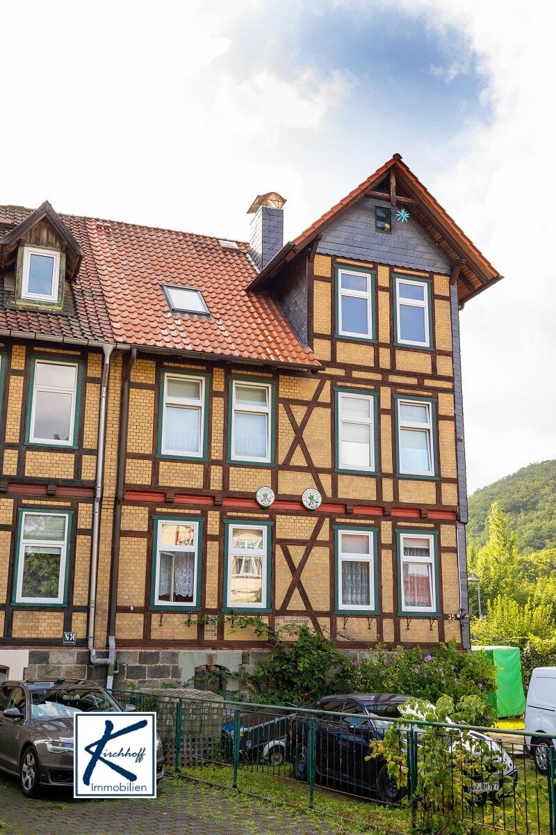 Mehrfamilienhaus zum Kauf provisionsfrei 289.000 € 10 Zimmer 178,6 m²<br/>Wohnfläche 670 m²<br/>Grundstück Wernigerode Wernigerode 38855