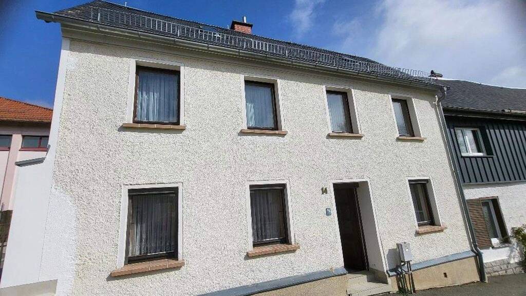 Einfamilienhaus zum Kauf provisionsfrei 45.000 € 3 Zimmer 90 m² 160 m² Grundstück Berggasse 14 Lengenfeld 08485