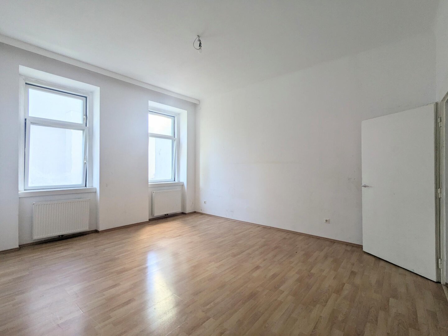 Wohnung zum Kauf 199.000 € 3 Zimmer 70 m²<br/>Wohnfläche 3.<br/>Geschoss Wien 1110