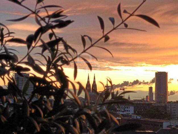 Wohnung zum Kauf 380.000 € 2 Zimmer 65 m² 8. Geschoss Deutz Köln 50679