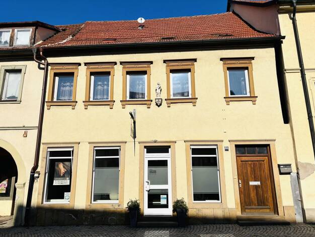 Mehrfamilienhaus zum Kauf 295.000 € 3 Zimmer 85 m² 300 m² Grundstück Haßfurt Haßfurt 97437