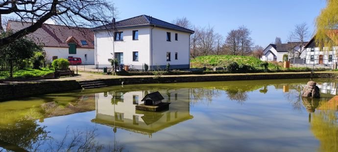 Wohnung zum Kauf provisionsfrei 336.500 € 3 Zimmer 94,7 m²<br/>Wohnfläche 1.<br/>Geschoss Am Teich 2d Dedinghausen Lippstadt 59558