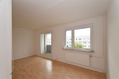 Wohnung zur Miete 352 € 4 Zimmer 65,1 m² 5. Geschoss Am Hohen Ufer 2 Silberhöhe Halle 06132