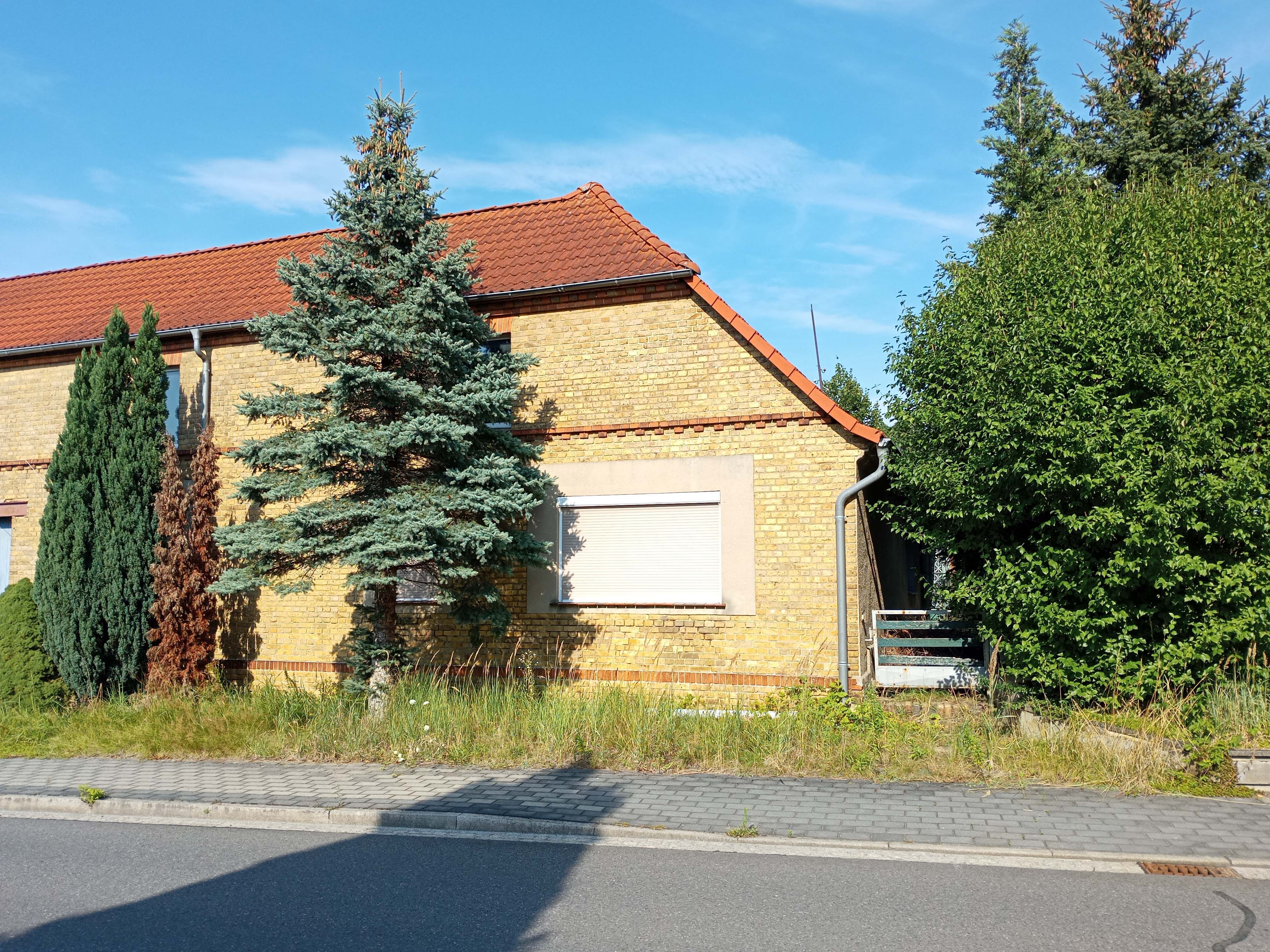 Bauernhaus zum Kauf 80.000 € 8 Zimmer 200 m²<br/>Wohnfläche 2.056 m²<br/>Grundstück ab sofort<br/>Verfügbarkeit Schipkau Schipkau 01993