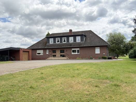 Einfamilienhaus zur Miete 850 € 5 Zimmer 168 m² 400 m² Grundstück frei ab 01.10.2026 Glissen Raddestorf 31604