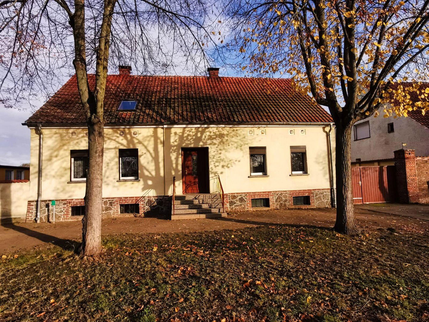 Bauernhaus zum Kauf provisionsfrei 499.000 € 7 Zimmer 195 m²<br/>Wohnfläche 5.410 m²<br/>Grundstück 15.03.2025<br/>Verfügbarkeit Neuhardenberg Neuhardenberg 15320