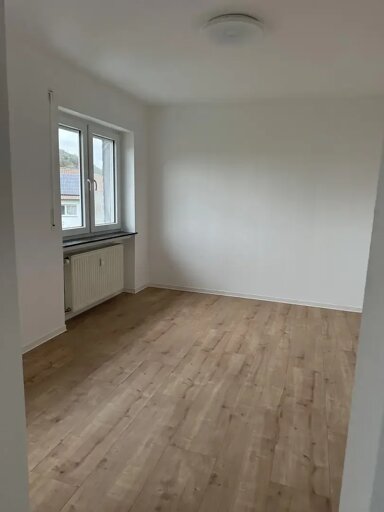 Wohnung zur Miete 700 € 5,5 Zimmer 146 m² frei ab sofort Im Lorenz Betziesdorf Kirchhain 35274