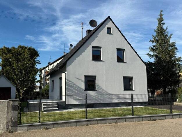 Einfamilienhaus zum Kauf provisionsfrei 599.900 € 4 Zimmer 120 m² 527 m² Grundstück Dr.-Rau-Straße 27 Leipheim Leipheim 89340