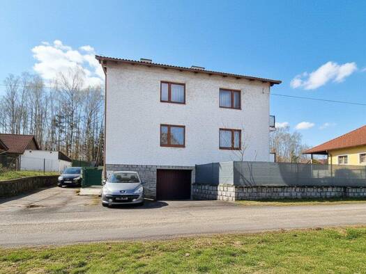 Haus zum Kauf 198.000 € 6 Zimmer 180 m² 812 m² Grundstück Brand 3873